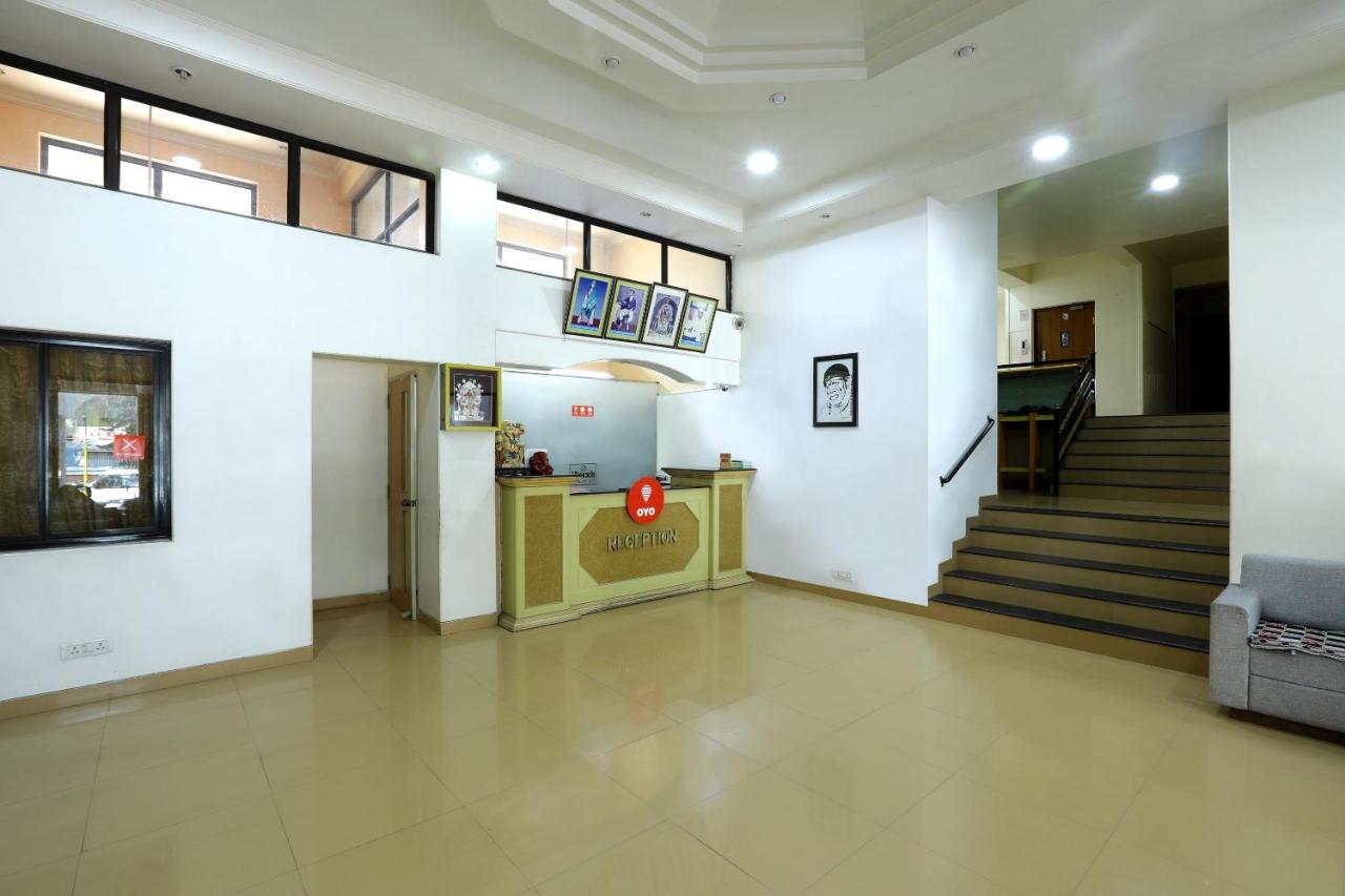 Saish Hotel Shirdi Buitenkant foto